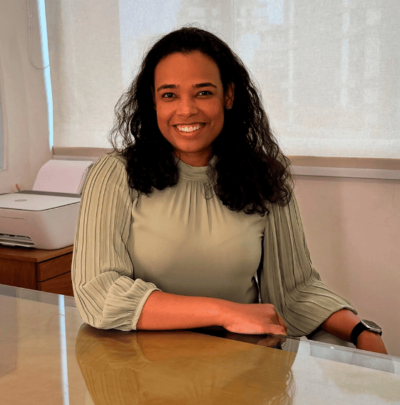 Dra. Janaina Reis Menezes